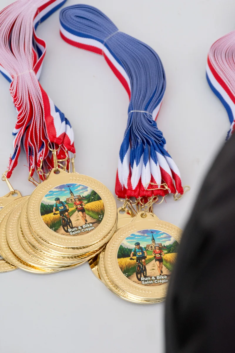 Médaille Run&Bike Saint-Crépin — gros plan