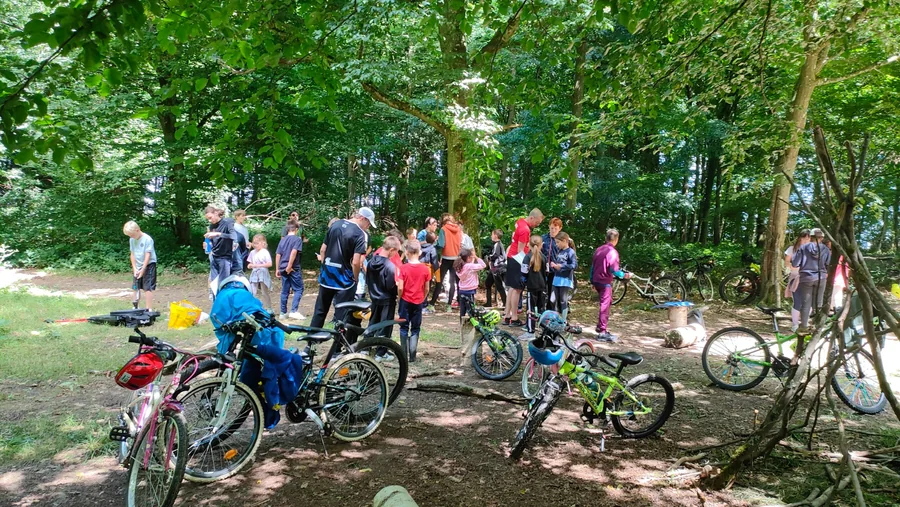 Stage SENZU — activités extérieur forêt vélos